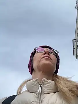 Snapshot of angelmommu chatting on February 21, 2026, 7:32 am angelmommu online show from February 21, 2026, 7:32 am