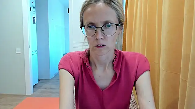 angelmommu online show from September 24, 2025, 9:38 am