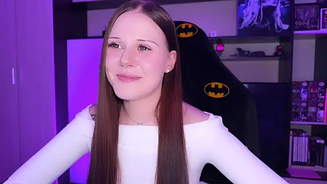 jasminevine online show from March 15, 2026, 10:28 pm