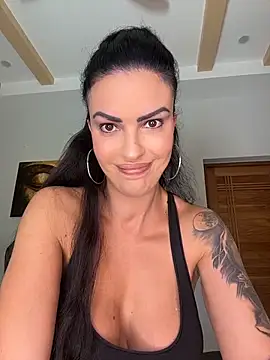 Helena Karel online show from May 25, 2026, 8:13 am