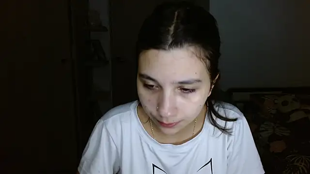 mia  lopez  online show from May 17, 2026, 4:56 am