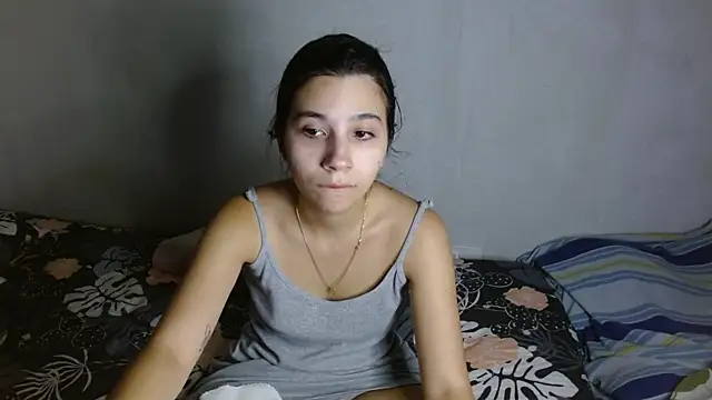 mia  lopez  online show from May 28, 2026, 4:31 am