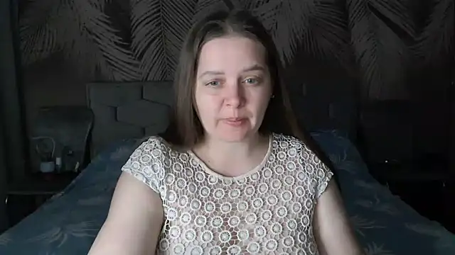 uliastar online show from June 1, 2026, 6:24 am