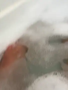 Snapshot of bastiiioooo chatting on December 18, 2025, 12:09 pm bastiiioooo online show from December 18, 2025, 12:09 pm