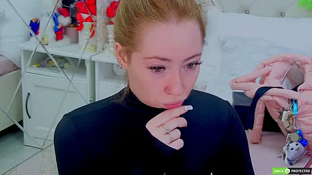 TinaBrook online show from January 16, 2026, 3:54 am