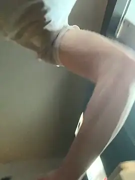 hotplombier online show from February 14, 2026, 9:15 pm