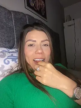 Snapshot of martina_contreras chatting on November 23, 2025, 1:04 am martina contreras online show from November 23, 2025, 1:04 am