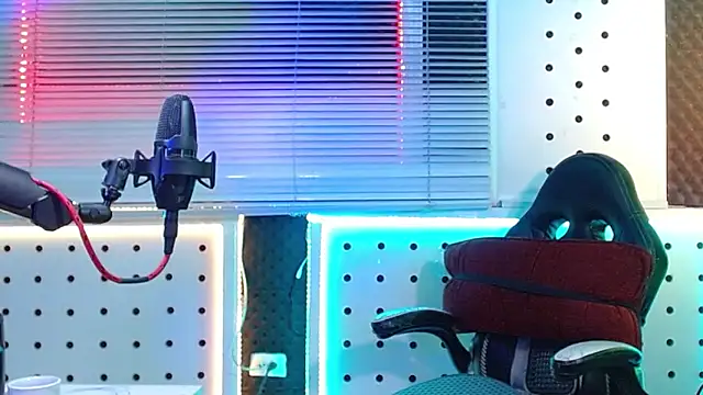 Darko0717 online show from April 16, 2026, 3:46 pm