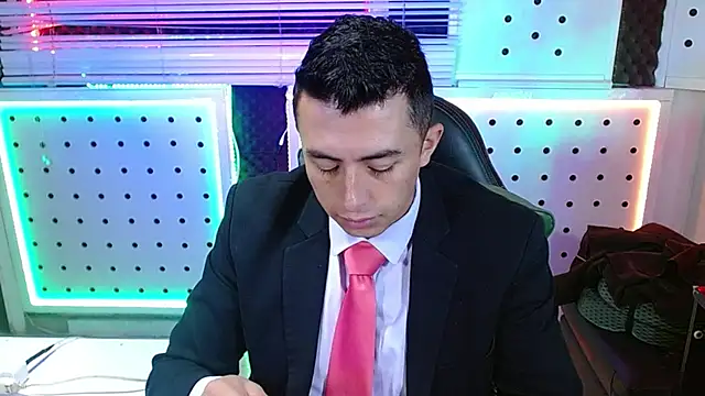 Darko0717 online show from February 18, 2026, 1:29 pm