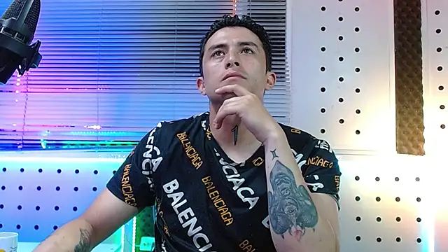 Darko0717 online show from April 5, 2026, 11:55 pm