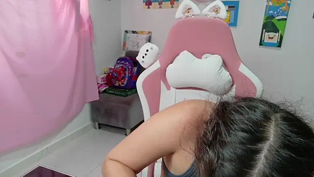 MommyMiaWs online show from February 2, 2026, 4:28 pm