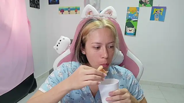 MommyMiaWs online show from February 12, 2026, 1:55 pm