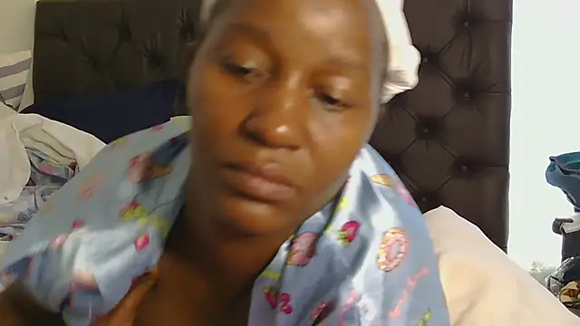 sluttylaura21 online show from February 2, 2026, 6:12 am