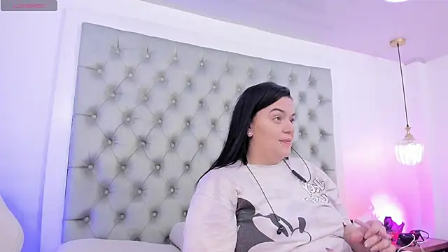 anette cooper online show from May 29, 2026, 3:34 am