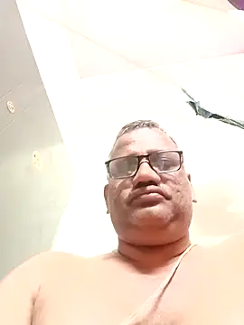 StarPacifist6 online show from March 9, 2025, 6:21 pm