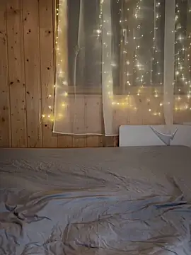 Leanymphoo online show from February 12, 2026, 10:09 pm