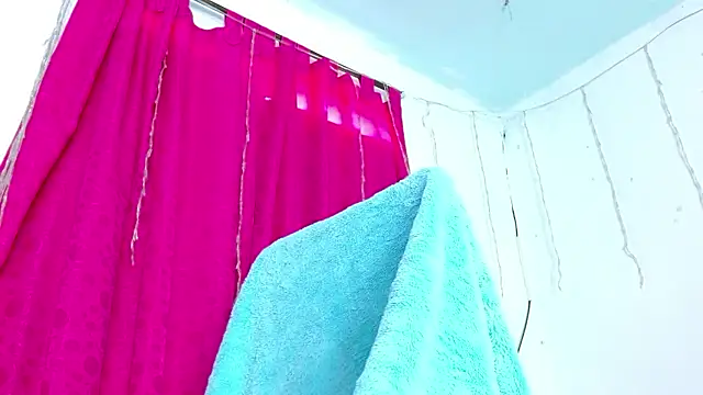 Snapshot of monica_little23 chatting on January 11, 2026, 2:24 pm monica little23 online show from January 11, 2026, 2:24 pm