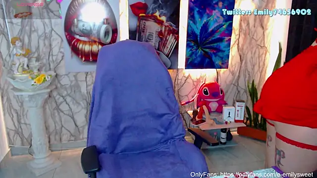 EmiTranny online show from February 11, 2026, 12:43 am