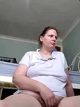 xxSexyBushLinnxx online show from March 3, 2025, 11:44 am