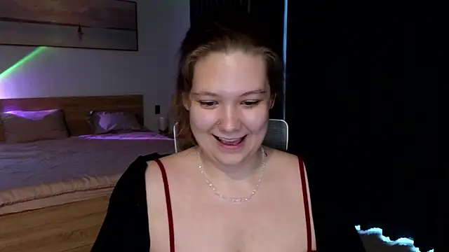 DjennaPalme online show from June 4, 2026, 10:09 am