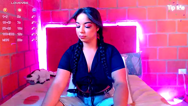 Snapshot of SweetKathy2 chatting on December 17, 2025, 8:25 pm SweetKathy2 online show from December 17, 2025, 8:25 pm