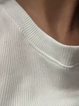 EvaMoet online show from February 9, 2025, 11:36 am