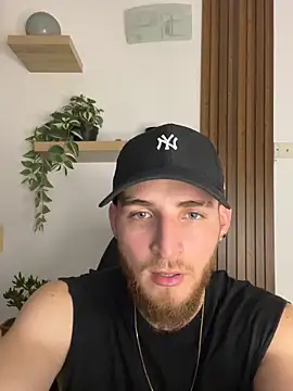 Snapshot of SeanCrawford chatting on December 19, 2025, 3:21 am SeanCrawford online show from December 19, 2025, 3:21 am