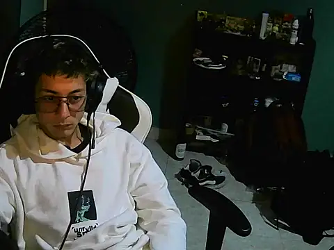 Snapshot of Jughead_16 chatting on October 27, 2025, 5:19 am Jughead 16 online show from October 27, 2025, 5:19 am