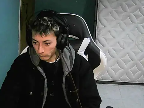 Snapshot of Jughead_16 chatting on September 21, 2025, 10:37 pm Jughead 16 online show from September 21, 2025, 10:37 pm