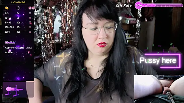 LeonaHarrison online show from May 25, 2026, 5:07 am