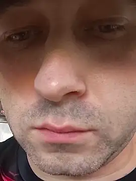 Snapshot of tores992 chatting on September 18, 2025, 12:30 pm tores992 online show from September 18, 2025, 12:30 pm