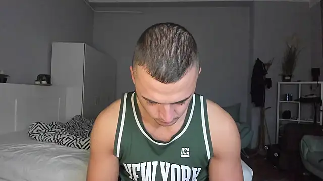 paulblack21 online show from November 22, 2025, 11:31 am