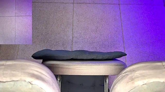 Farmer James online show from November 26, 2025, 5:57 pm