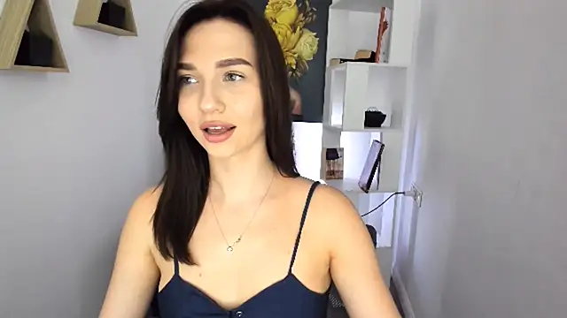 GracefulLook online show from September 17, 2025, 11:45 am