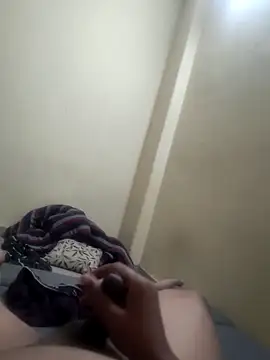 rajstrip12650 online show from April 11, 2026, 11:52 pm