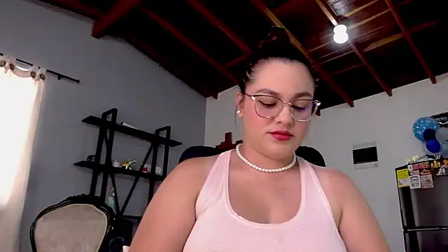 Snapshot of maela1 chatting on November 3, 2025, 3:15 pm maela1 online show from November 3, 2025, 3:15 pm