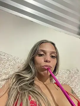 HannaFallow online show from June 22, 2026, 4:09 am
