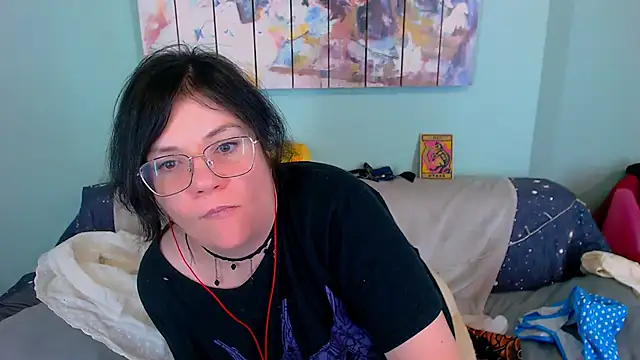 EverlyRays online show from February 7, 2026, 4:04 pm