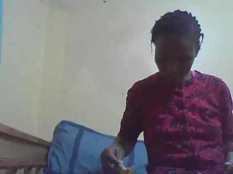 Snapshot of Smillie_prety chatting on May 17, 2026, 5:13 pm Smillie prety online show from May 17, 2026, 5:13 pm