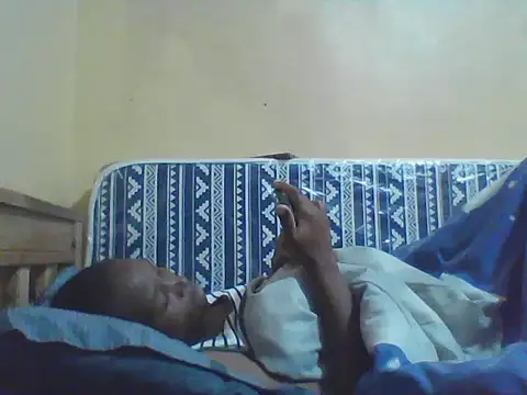 Smillie prety online show from March 29, 2026, 4:58 am