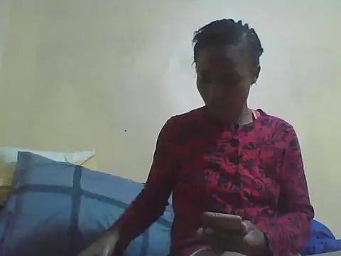 Snapshot of Smillie_prety chatting on May 18, 2026, 5:40 pm Smillie prety online show from May 18, 2026, 5:40 pm