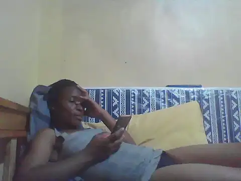 Snapshot of Smillie_prety chatting on May 12, 2026, 5:19 pm Smillie prety online show from May 12, 2026, 5:19 pm