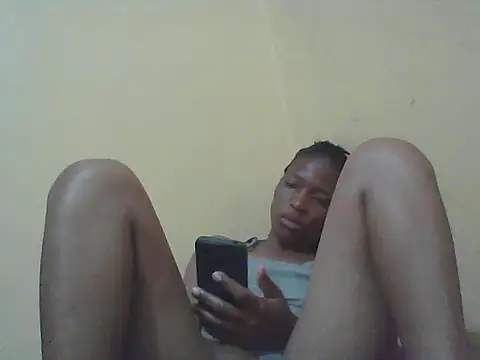 Snapshot of Smillie_prety chatting on November 12, 2025, 3:32 am Smillie prety online show from November 12, 2025, 3:32 am