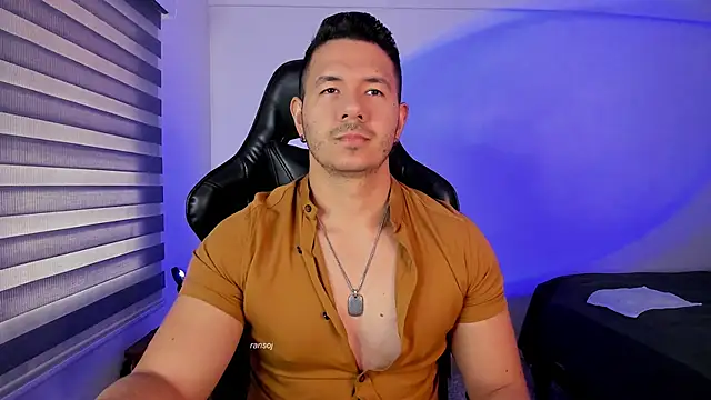 ransoj online show from November 18, 2025, 2:09 pm