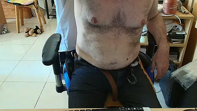 Snapshot of angelgarcia269 chatting on February 21, 2026, 12:51 pm angelgarcia269 online show from February 21, 2026, 12:51 pm