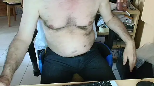 Snapshot of angelgarcia269 chatting on February 19, 2026, 11:40 am angelgarcia269 online show from February 19, 2026, 11:40 am