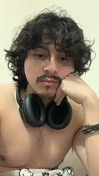 EdgingBalls  online show from November 10, 2025, 11:21 pm