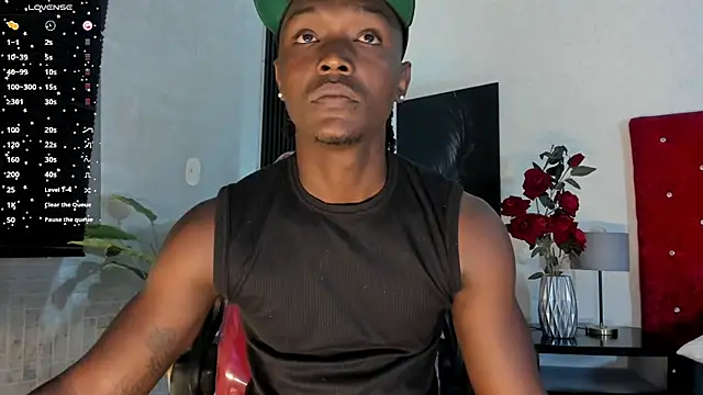 Snapshot of DannSmmith chatting on February 23, 2026, 5:52 am DannSmmith online show from February 23, 2026, 5:52 am