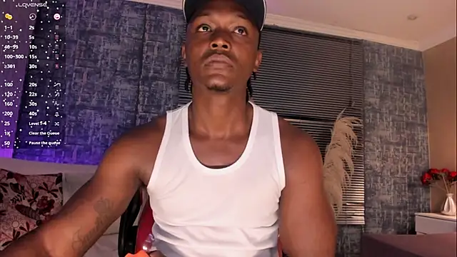 DannSmmith online show from April 17, 2026, 3:42 am