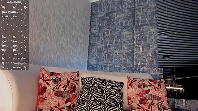 Snapshot of DannSmmith chatting on December 19, 2025, 9:00 am DannSmmith online show from December 19, 2025, 9:00 am